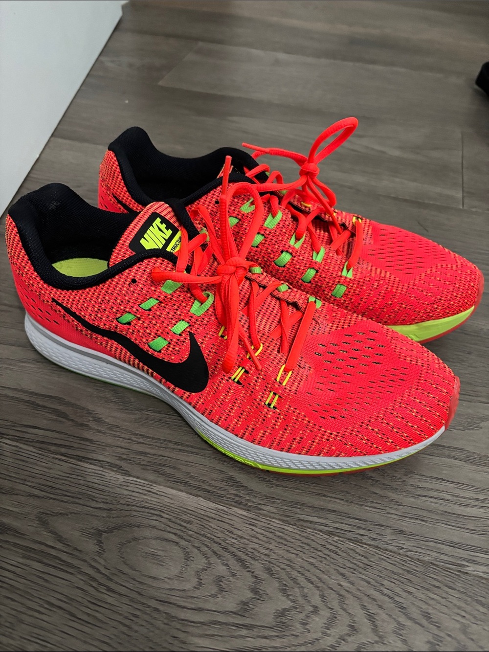 Nike Men’s Zoom Structure 19 Running Shoe in orange, neon yellow and black